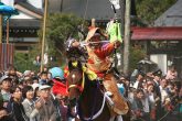 【流鏑馬】　八幡神社例大祭に行われる神事の流鏑馬とはまた違った雰囲気を、会場でぜひ感じてみてください。